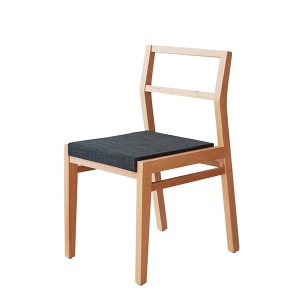 Eddy Holl Chair(에디 홀 체어)